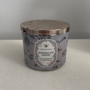 Bath & Body Works Marshmallow Fireside Candle with Silver Lid